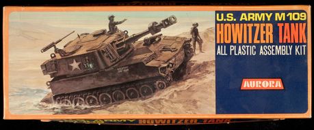 Aurora_US Army M109 Howitzer Tank_W010116