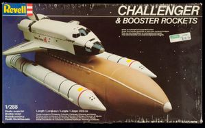 Revell_Challenger & Booster Rockets_W120310